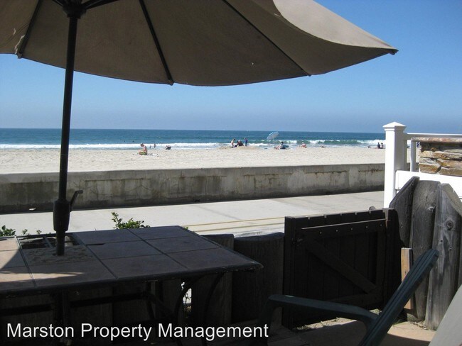 Foto del edificio - 704-706 Santa Barbara Pl