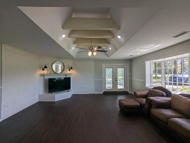 Building Photo - 278 Oxley Dr