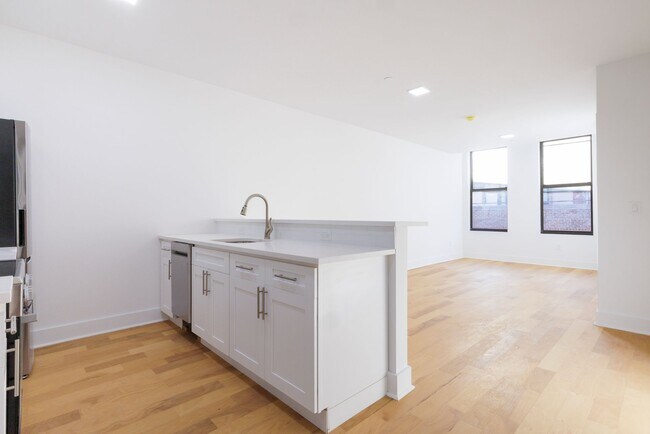 Foto del edificio - Wheeler Block Lofts- 23 North Broadway, Yonkers NY 10701