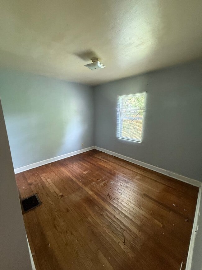 Building Photo - 1 bed 1 bath home