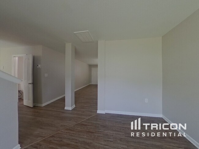 Foto del edificio - 6240 Stonefort Ct