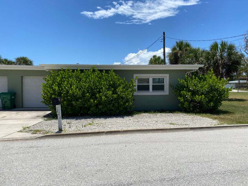 Primary Photo - 135 California Ave
