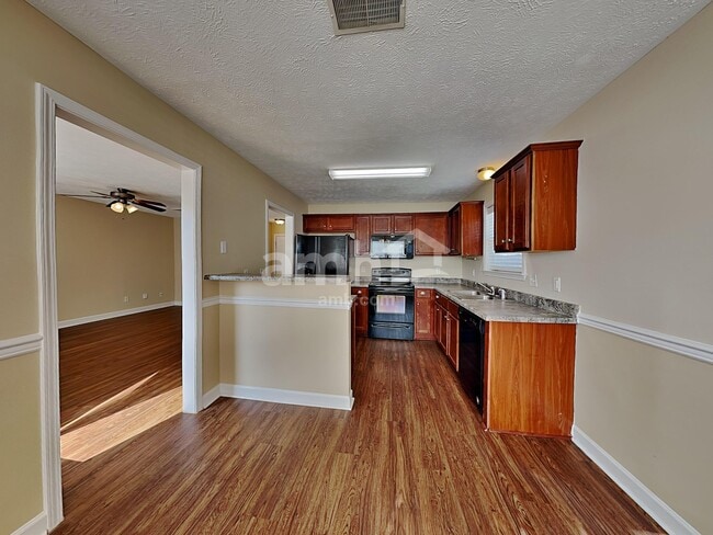 Building Photo - 2057 Sparco Cir