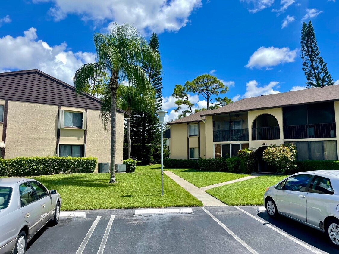 Foto principal - 407 Pine Glen Ln