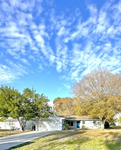 Building Photo - 2565 Granada Cir W