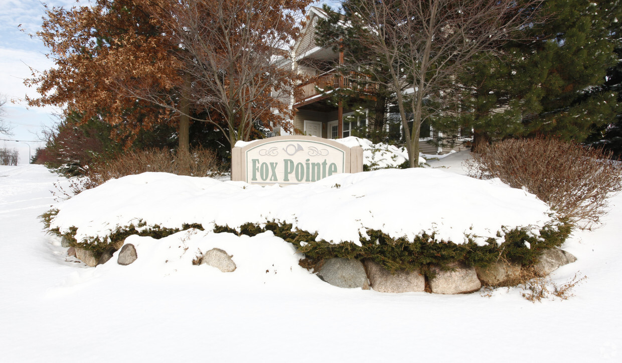 Foto del edificio - Fox Pointe