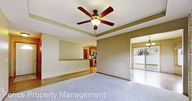 Building Photo - 4 br, 3 bath House - 7230 s 16th