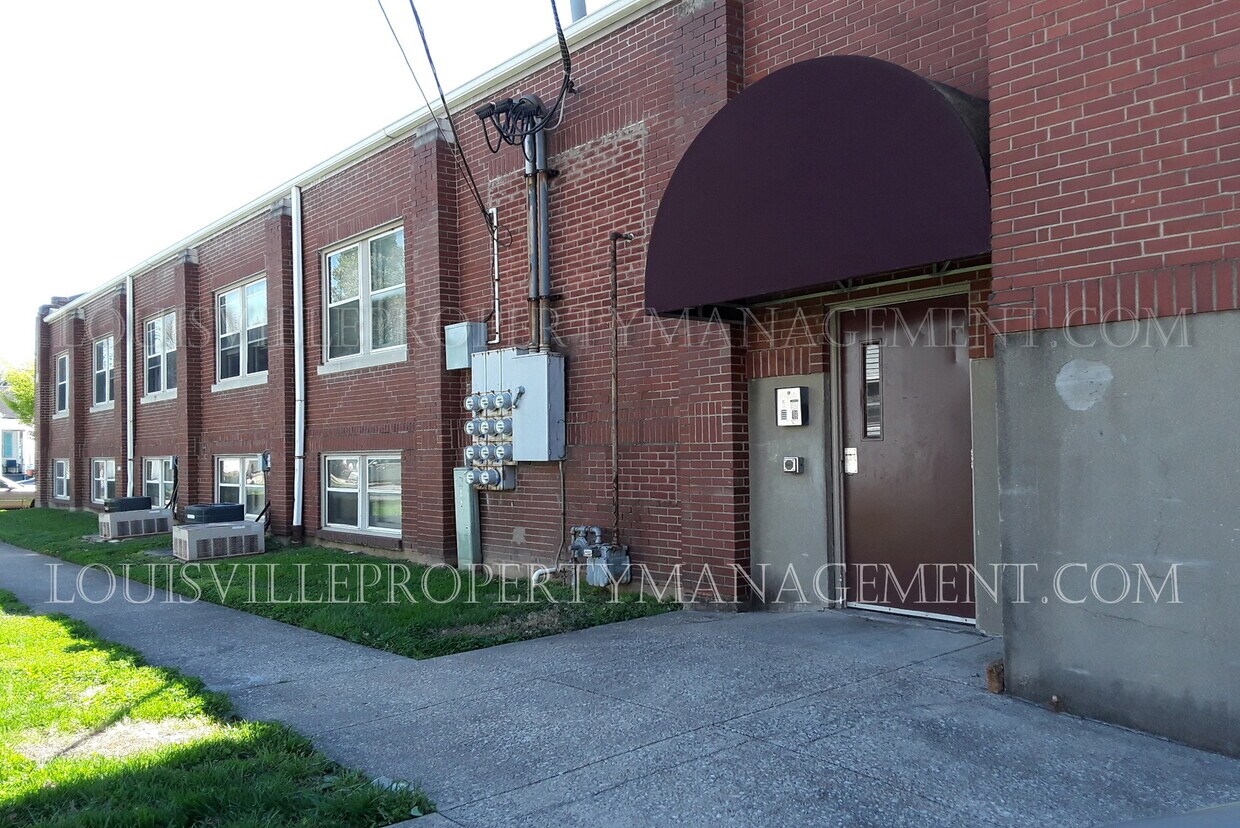 Building Photo - 1743 Culbertson Ave