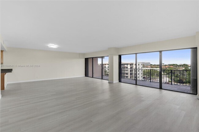 Foto del edificio - 1800 Northeast 114th Street Apt #601, Miam...
