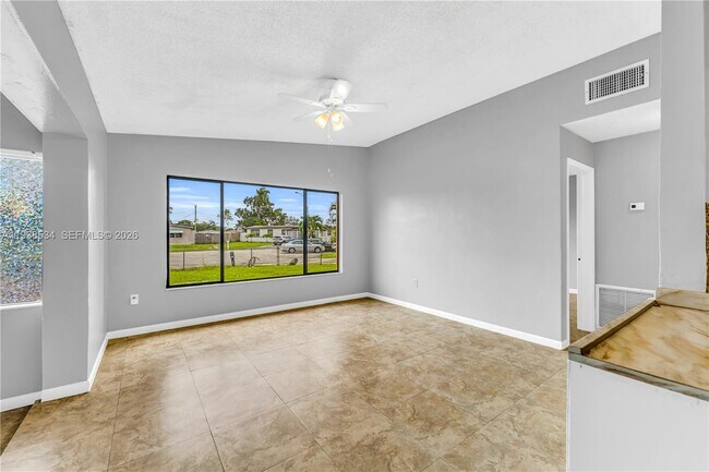 Foto del edificio - 4220 SW 36th St