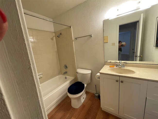 Foto del edificio - 9700 Leawood Blvd