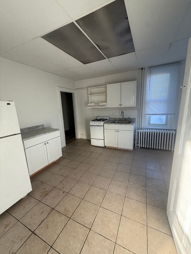 Building Photo - 2083 E Clearfield St