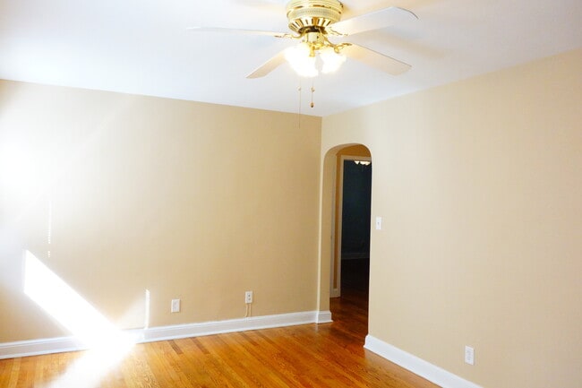Foto del edificio - 8405 Greenwood Ave