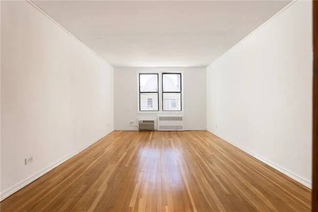 Building Photo - 488 Ocean Pkwy