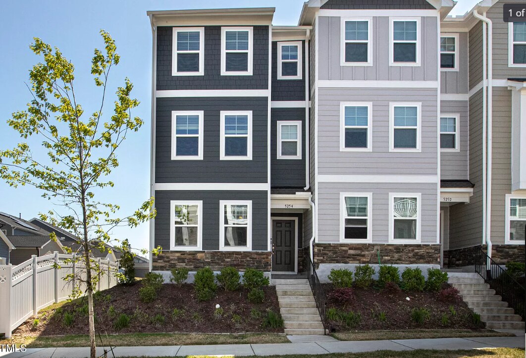 Primary Photo - 5254 Beardall St