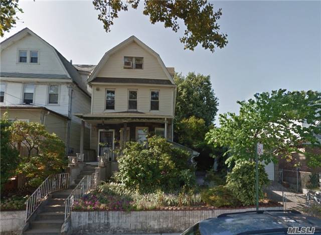 Building Photo - 137-15 Mulberry Ave