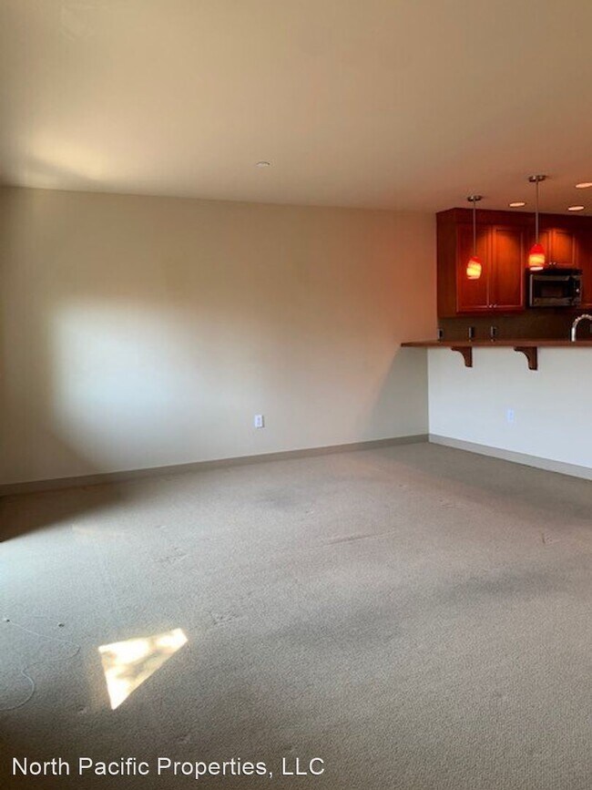 Foto del edificio - 2 br, 1.5 bath House - 321 E Thomas St. #401