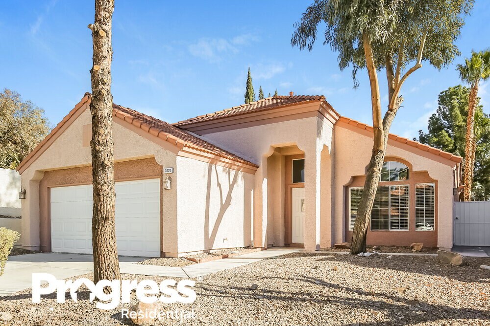 Foto principal - 3020 Forest Lake St