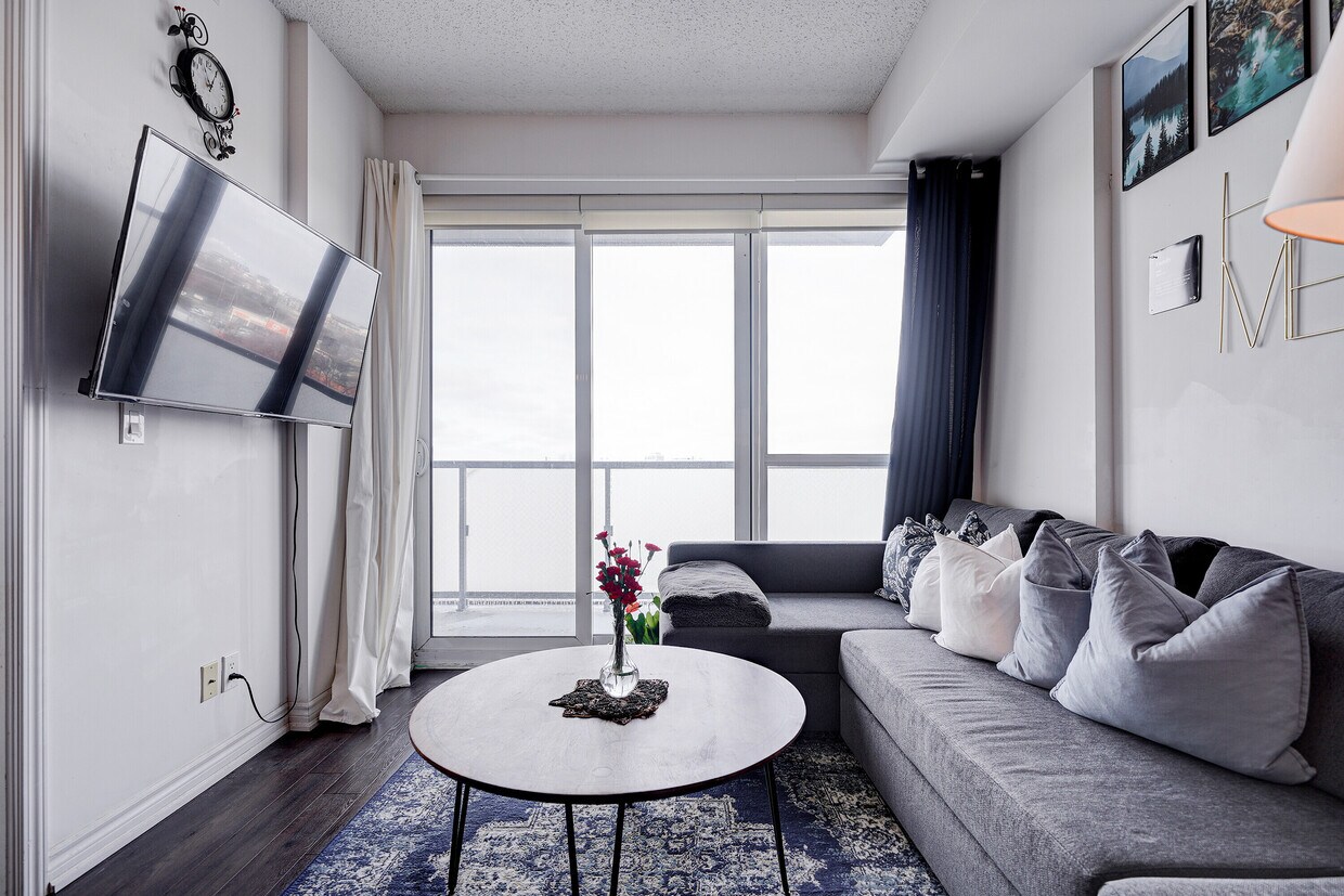 Primary Photo - 15 James Finlay Way