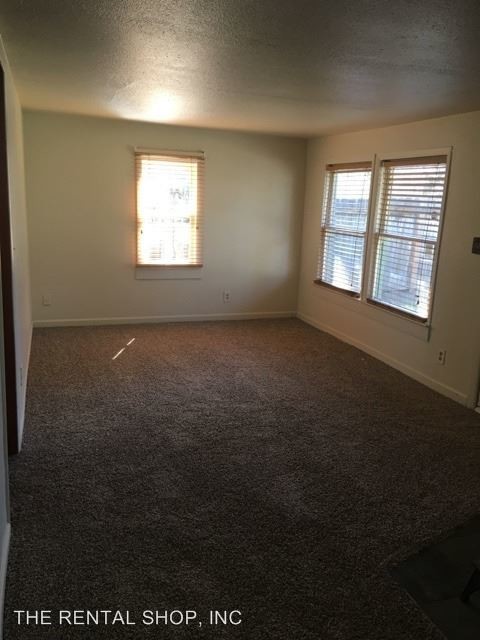 Foto del edificio - 1 br, 1 bath House - 410 SE Edgewater Ln.