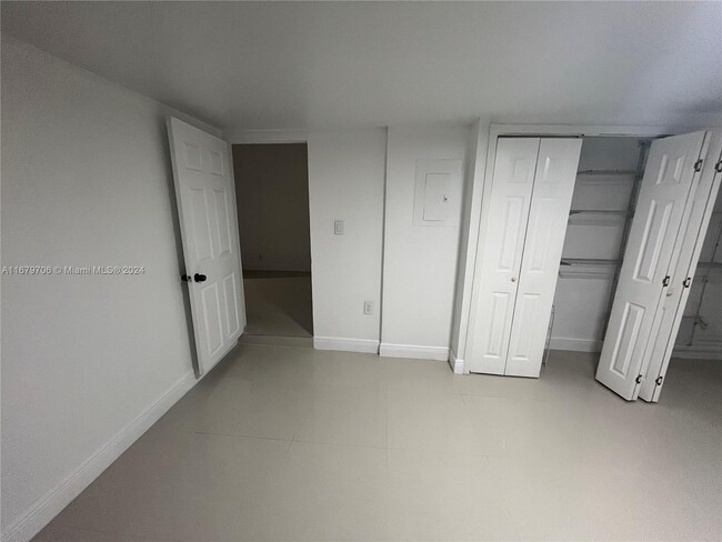 Foto del edificio - 5803 Buchanan St