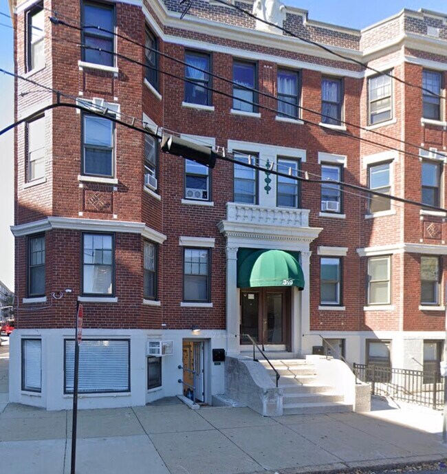 Foto del edificio - 319 Allston St