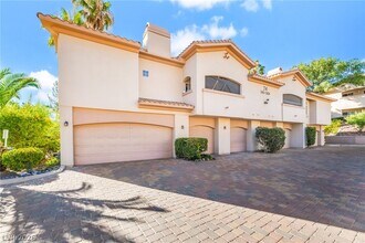 Building Photo - 2050 W Warm Springs Rd
