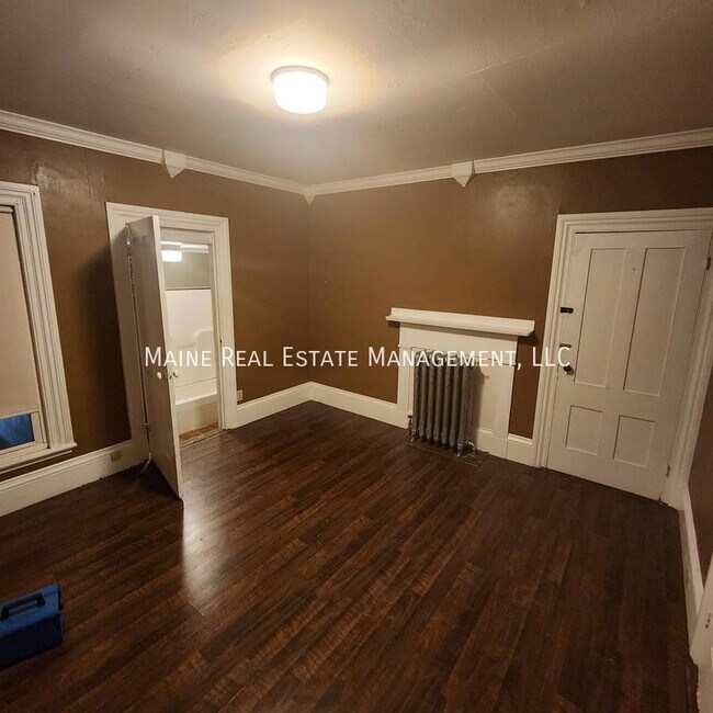 Foto del edificio - 63 Fifth St. Apt.-2