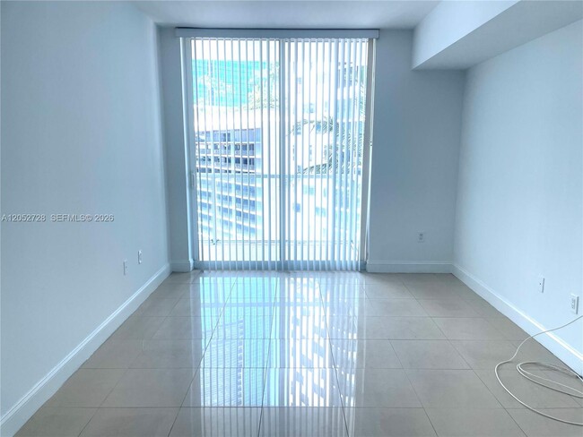 Foto del edificio - 218 SE 14th St