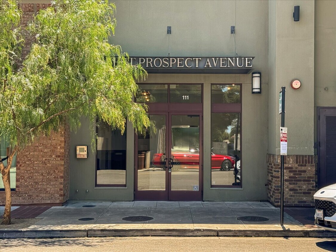 Foto principal - 111 W Prospect Ave