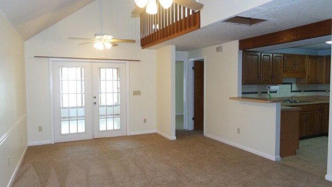 Building Photo - Great 1 bedroom/ 2 bath home with large loft