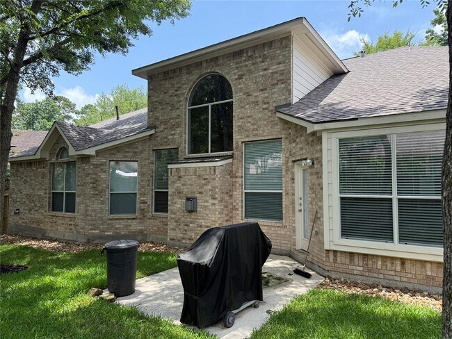 Foto del edificio - 7 Cairn Oaks Pl