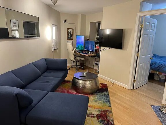 Primary Photo - 1413 T St NW