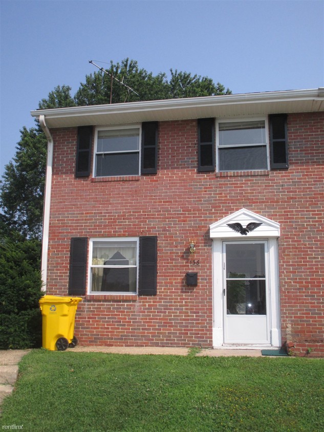 Primary Photo - 3 br, 1.5 bath Townhome - 136 Coralwood Rd