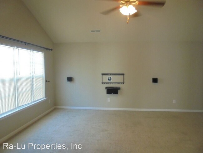 Foto del edificio - 3 br, 2 bath House - 4322 Portico Ln