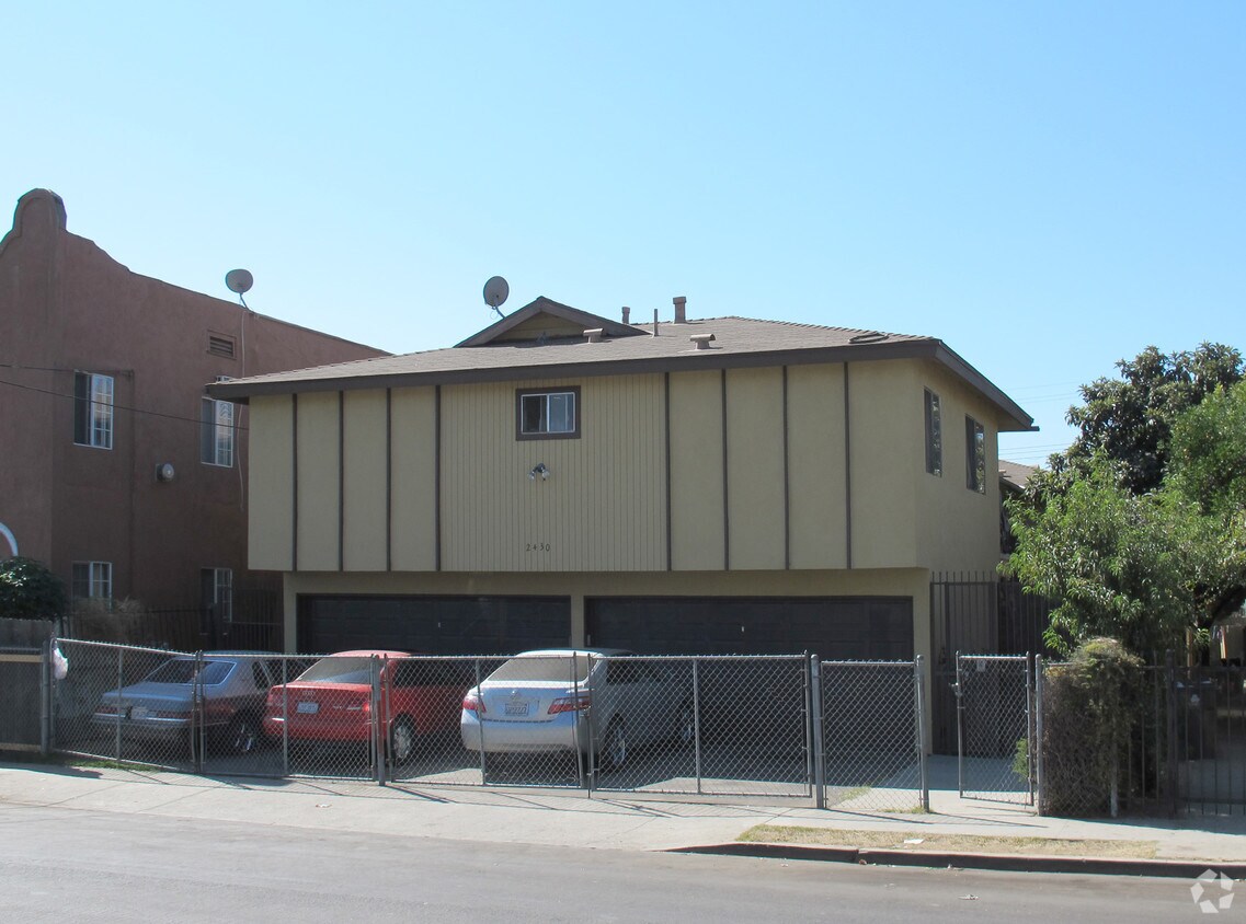 Building Photo - 2430 Folsom St