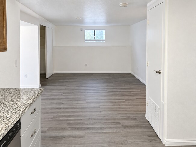 Foto del edificio - 737 16th St