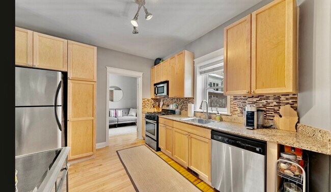 Foto del edificio - 3807 N Ravenswood Ave