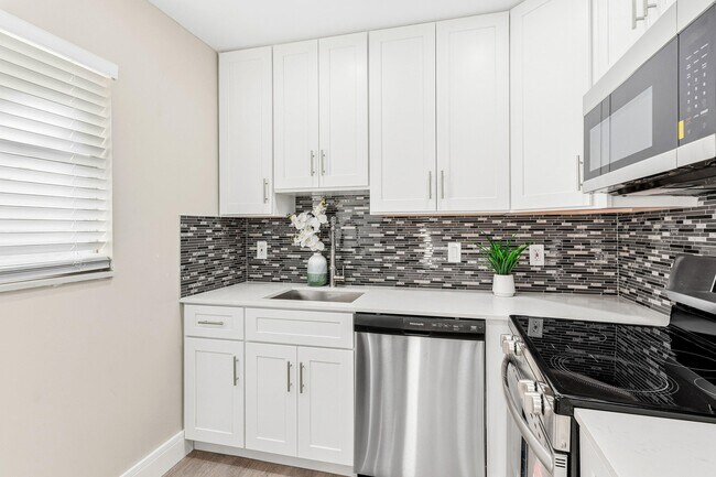 Foto del edificio - 141 Brittany Terrace