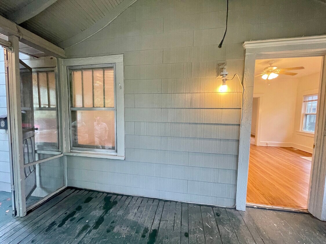 Foto principal - 908 Oxmoor Rd