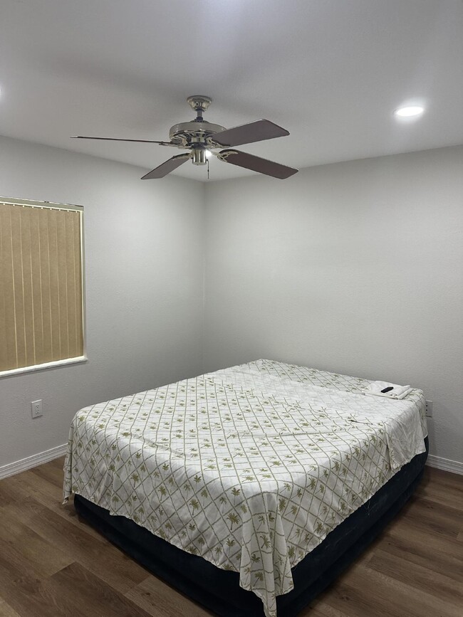 Building Photo - For Rent. Timber Pines 2 Bedroom, 2 Bathro...