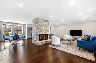 Building Photo - 1401 W Weathersfield Way