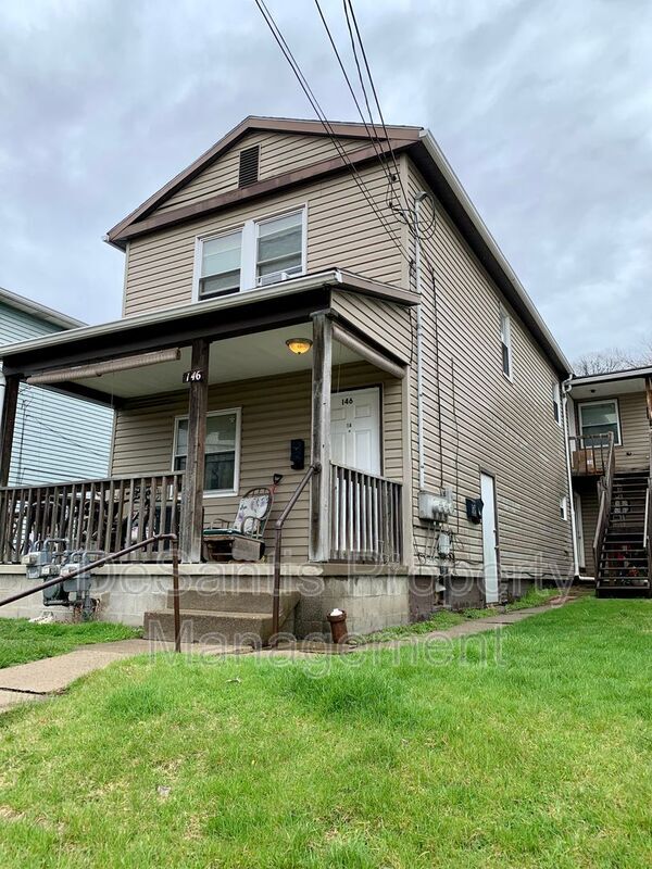146 Maplewood Ave Unit 2R, Ambridge, PA 15003 Condo for Rent in