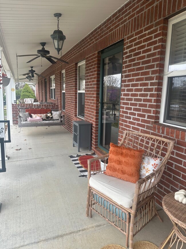 Foto del edificio - 132 Hackberry Way