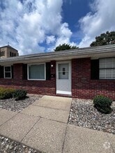 Building Photo - 156 Ohio Ave