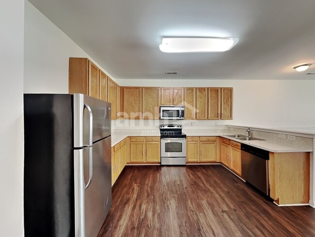 Building Photo - 7423 Mary Jo Helms Dr