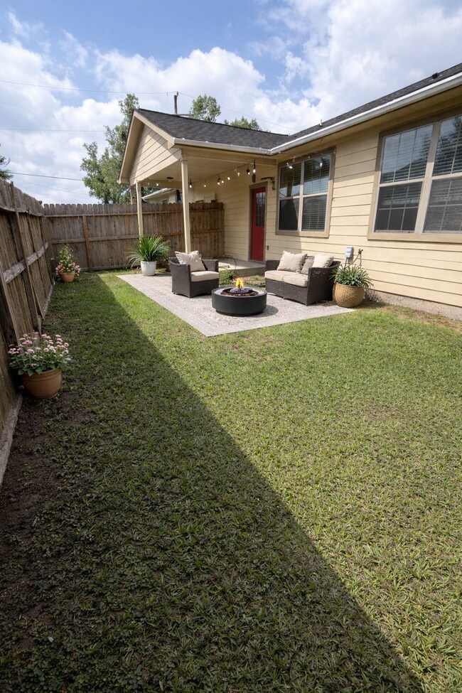 Foto del edificio - 21437 W Wallis Dr