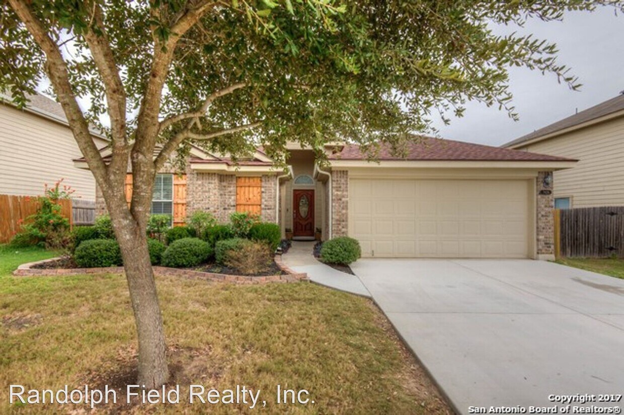 Foto principal - 4 br, 2 bath House - 7626 COLD MOUNTAIN