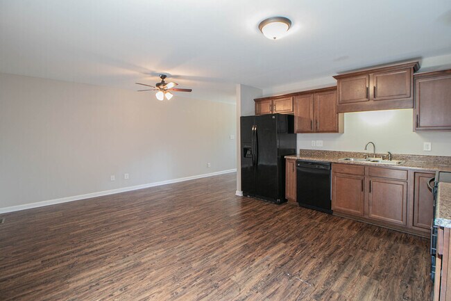 Building Photo - 1716 Thistlewood Dr
