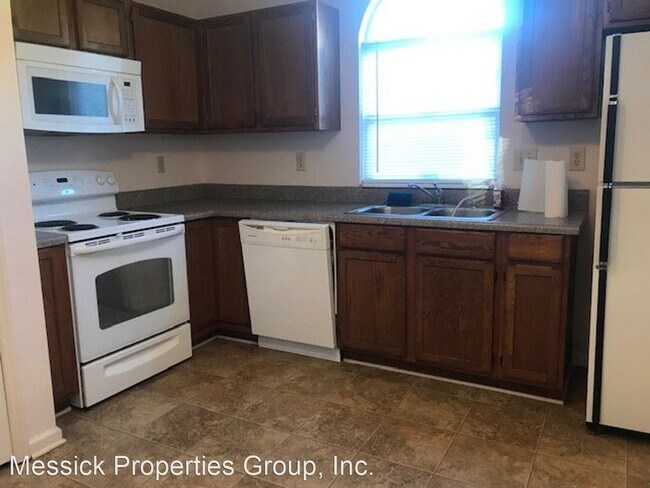 Building Photo - 2 br, 2 bath House - 5965 Old Plank Road